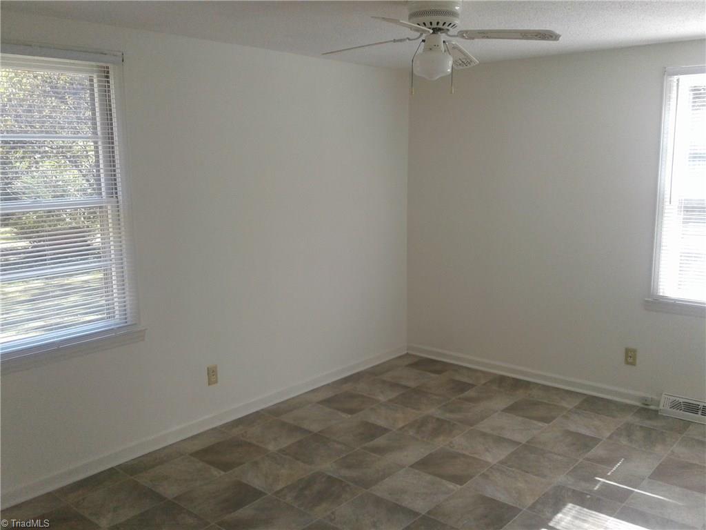 204 McKay Road Seagrove, NC 27341 - Photo 3 of 25 Gallery Image 3