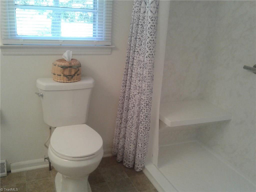 204 McKay Road Seagrove, NC 27341 - Photo 10 of 25 Gallery Image 10