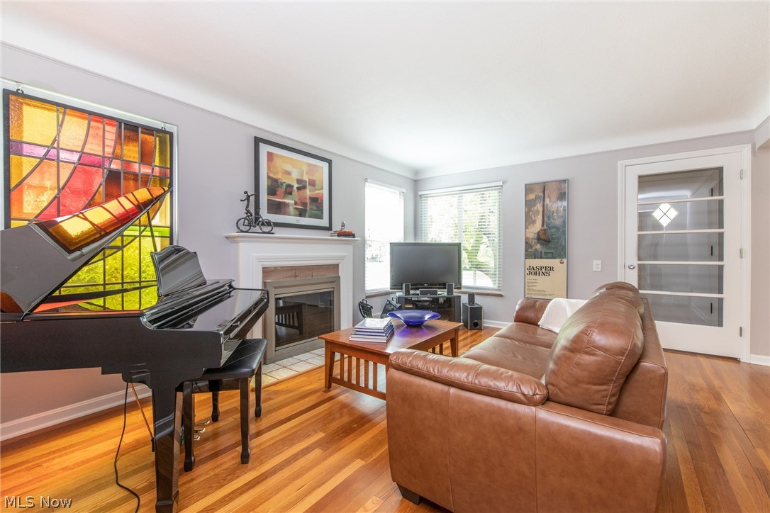 4043 Riveredge Road Cleveland, OH 44111 - Photo 8 of 34 Gallery Image 8