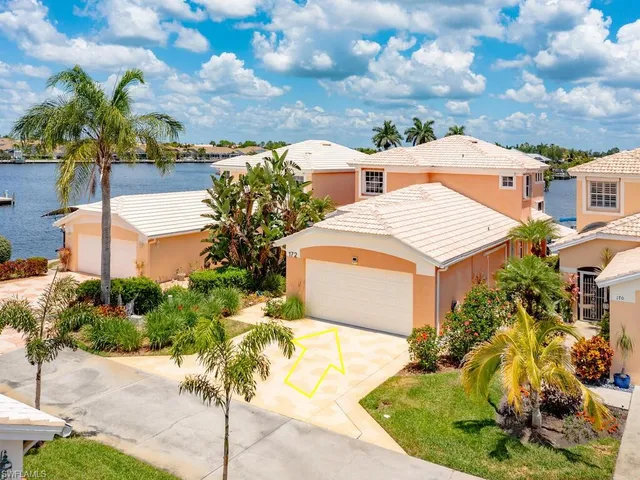 $3,500 | 172 Eveningstar Cay, Naples, FL 34114