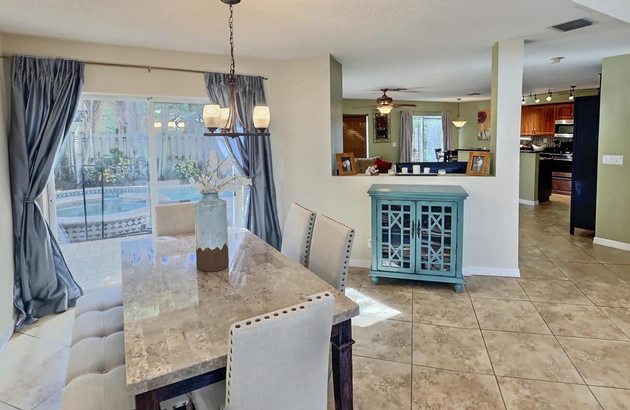 10198 Breezeway Place Boca Raton, FL 33428 - Photo 11 of 31 11