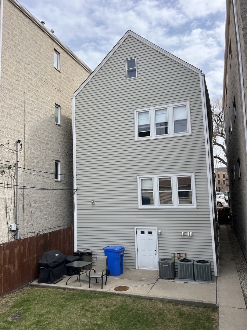 1340 North Cleaver Street Chicago, IL 60642 - Photo 5 of 7