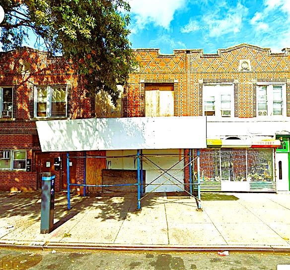 a view of building with an outdoor space