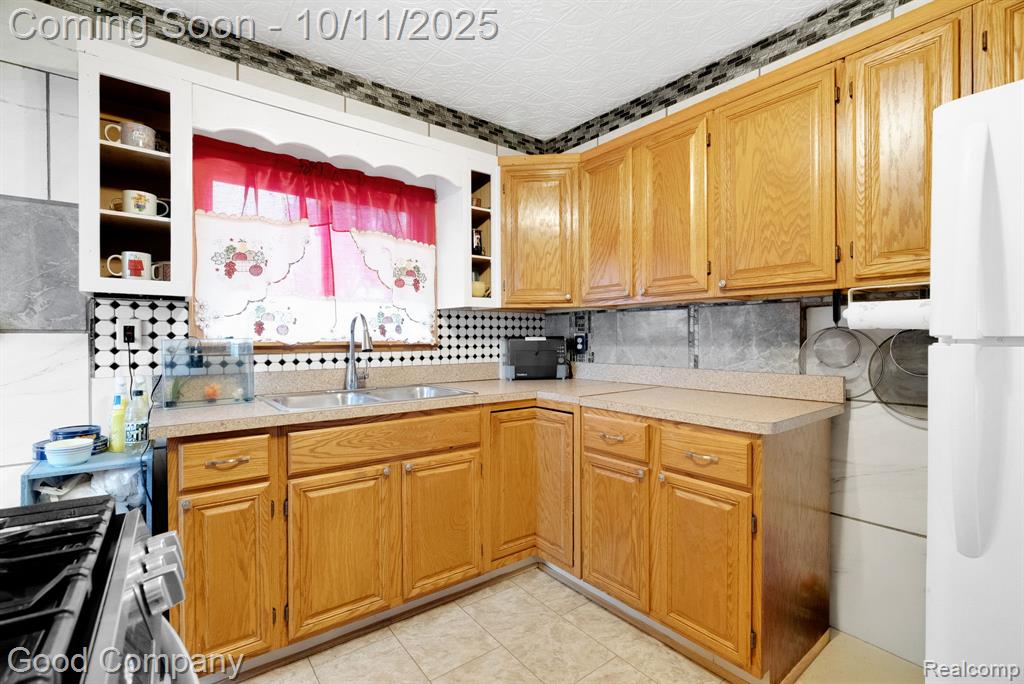 8459 Timken Avenue Warren, MI 48089 - Photo 19 of 28