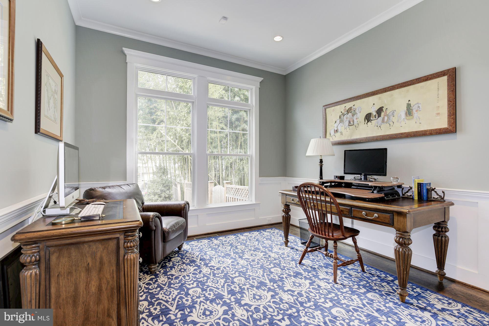 7200 Matthew Mills Road McLean, VA 22101 - Photo 11 of 30 Library/Study to work in peace with plenty of sun