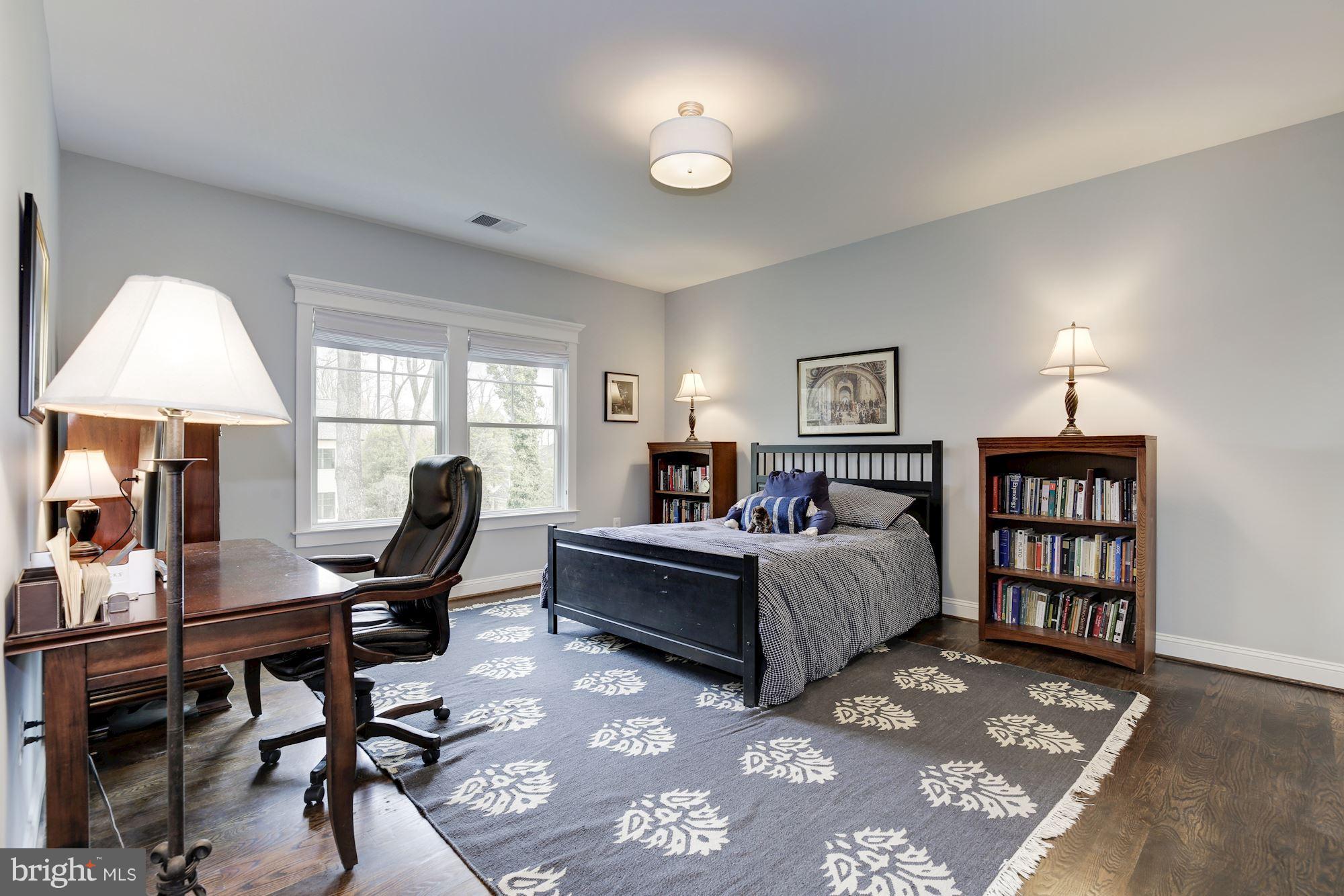 7200 Matthew Mills Road McLean, VA 22101 - Photo 21 of 30 Additional Bedroom with WIC and Full Bath
