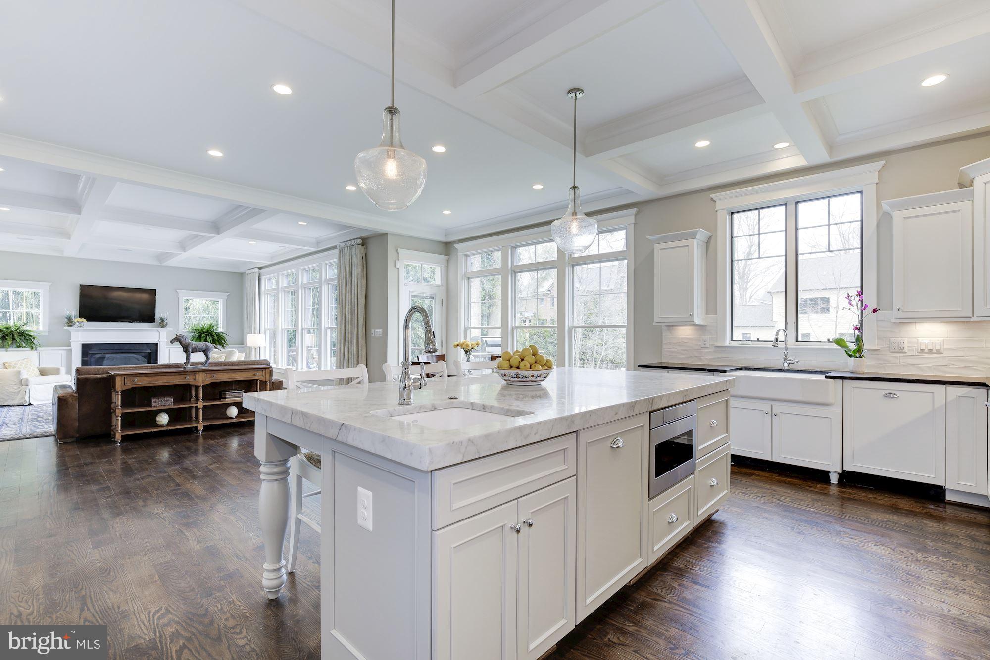 7200 Matthew Mills Road McLean, VA 22101 - Photo 8 of 30 Open space perfect for entertaining