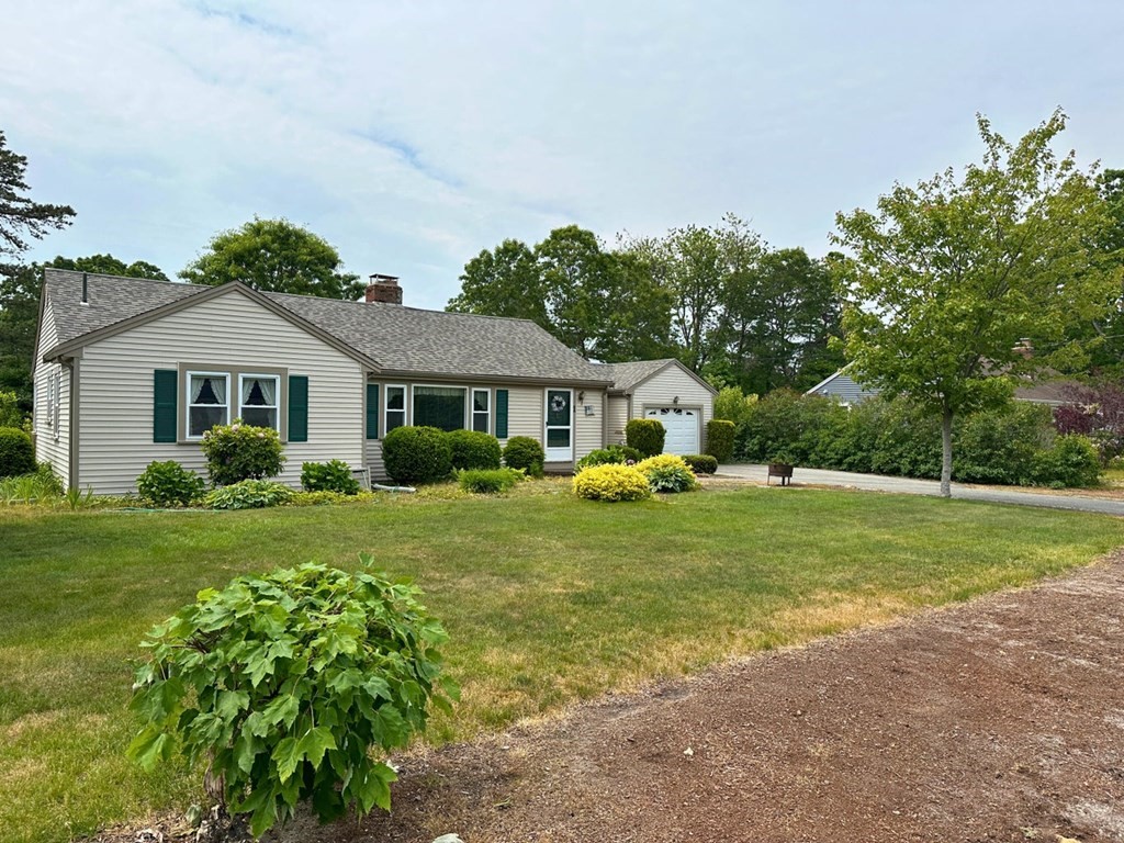 1 Stiles Road Yarmouth, MA 02664 - Photo 3 of 34 Gallery Image 3
