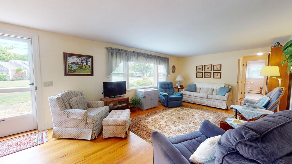 1 Stiles Road Yarmouth, MA 02664 - Photo 4 of 34 Gallery Image 4