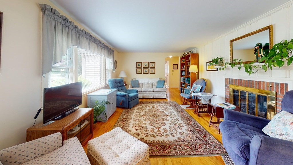 1 Stiles Road Yarmouth, MA 02664 - Photo 6 of 34 Gallery Image 6