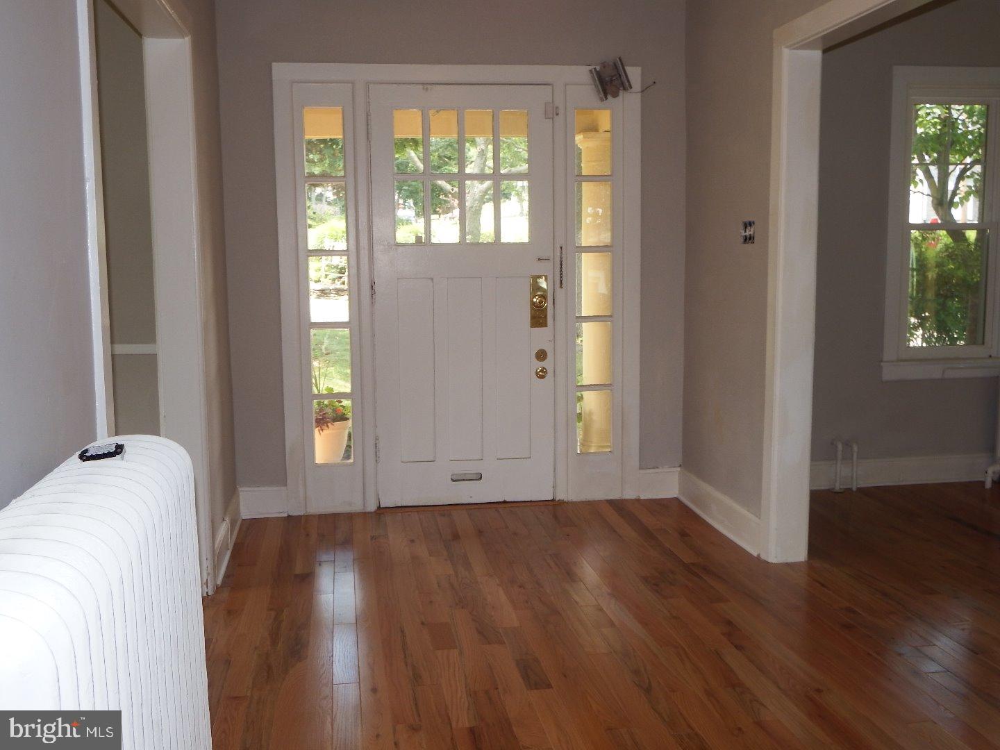 19 North Hillcrest Road Springfield, PA 19064 - Photo 2 of 12