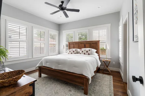 $875,000 | 3206 Morrison Street, Houston, TX 77009