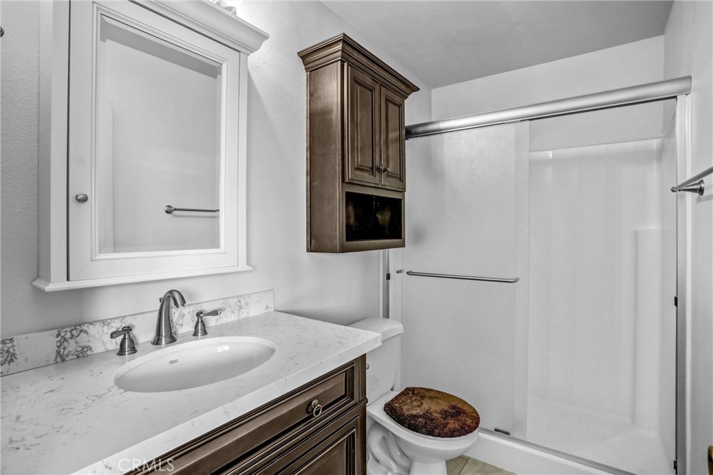 2891 Canyon Crest, Unit 15 Riverside, CA 92507 - Photo 19 of 28