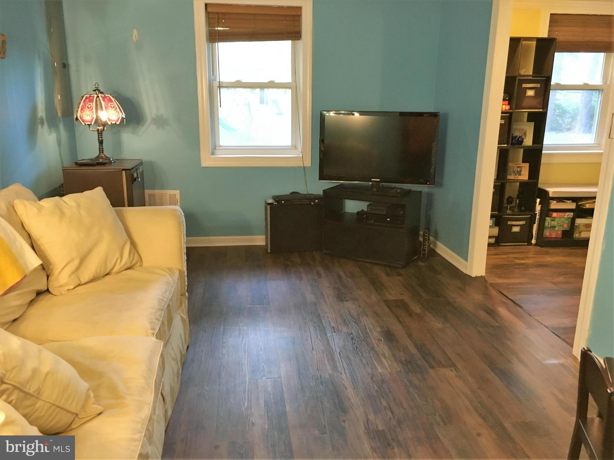 114 Walgrove Road Reisterstown, MD 21136 - Photo 21 of 30 4th BR with 2 closets