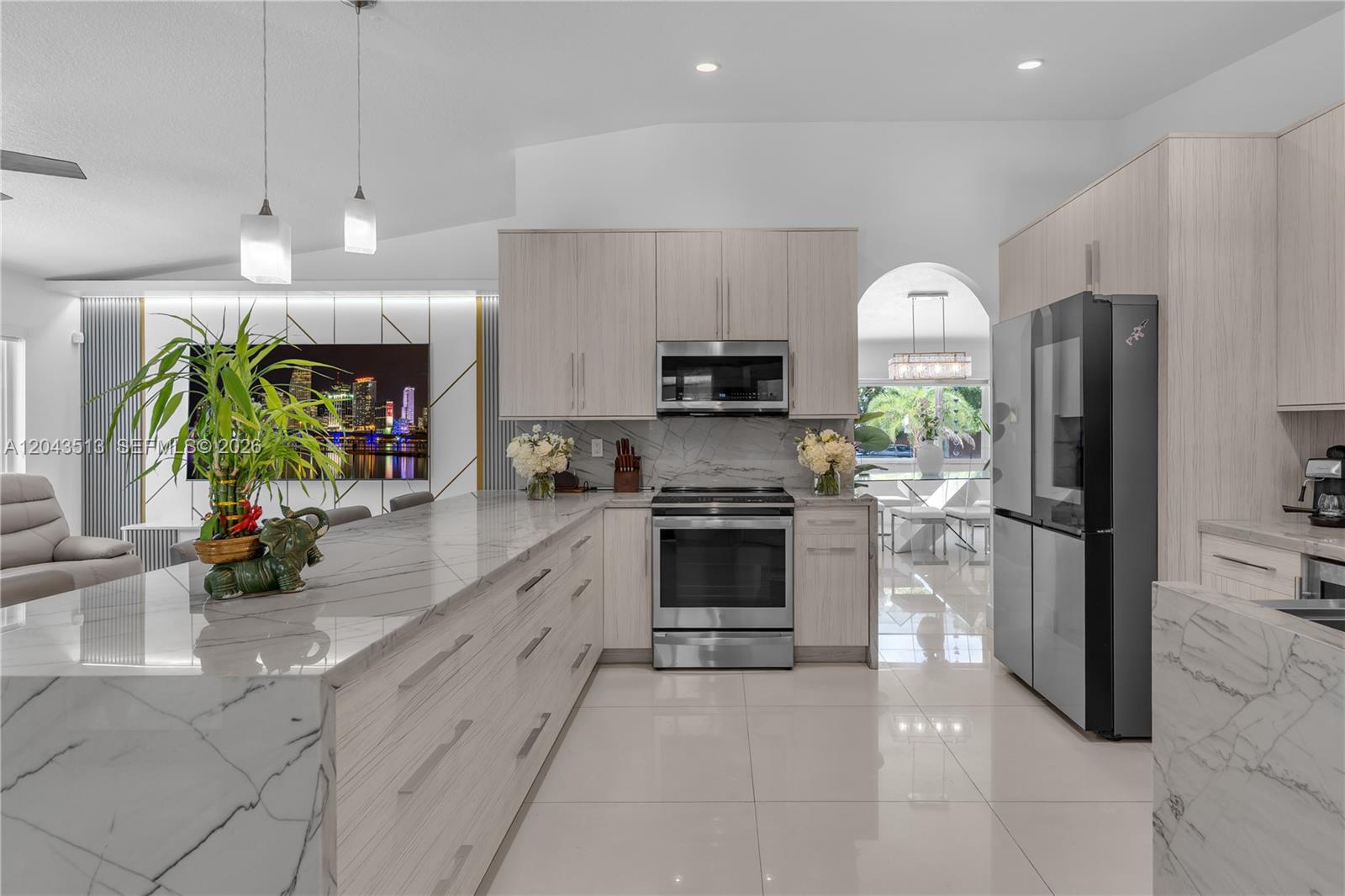 13261 Southwest 204th Street Miami, FL 33177 - Photo 8 of 47