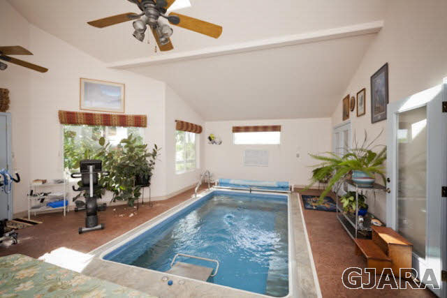 2334 Sundial Road Grand Junction, CO 81505 - Photo 20 of 31 a view of a living room and a patio
