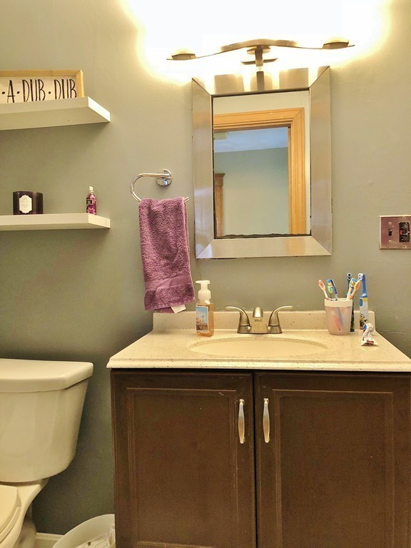 19 Endicott Road Stoneham, MA 02180 - Photo 16 of 29 Gallery Image 16