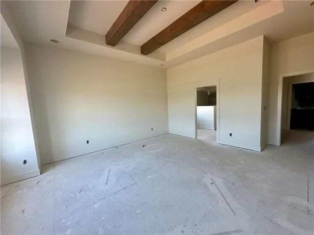 $827,235 | 6039 Apache Drive, Shawnee, KS 66226