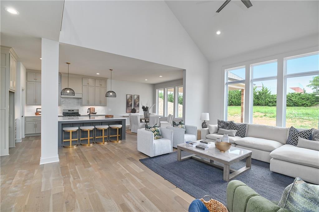 6039 Apache Drive Shawnee, KS 66226 - Photo 14 of 48