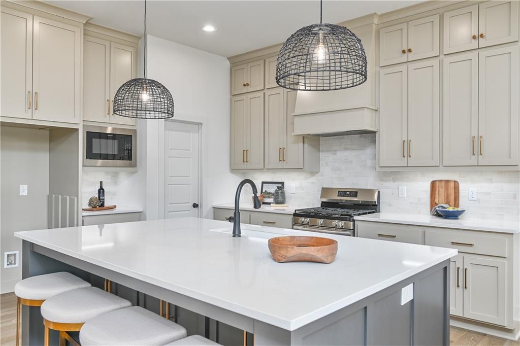 6039 Apache Drive Shawnee, KS 66226 - Photo 17 of 48