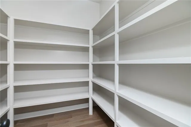 $827,235 | 6039 Apache Drive, Shawnee, KS 66226