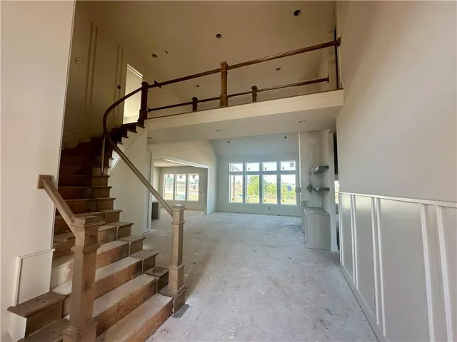 $827,235 | 6039 Apache Drive, Shawnee, KS 66226