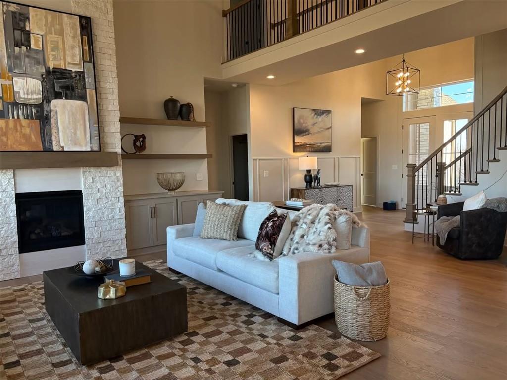 6039 Apache Drive Shawnee, KS 66226 - Photo 4 of 48