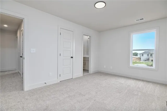 $827,235 | 6039 Apache Drive, Shawnee, KS 66226