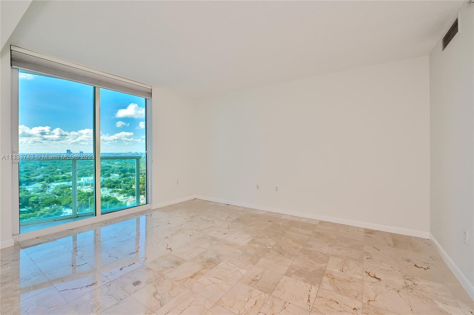 Brickell Miami, FL 33129 - Photo 8 of 44 a view of room with window