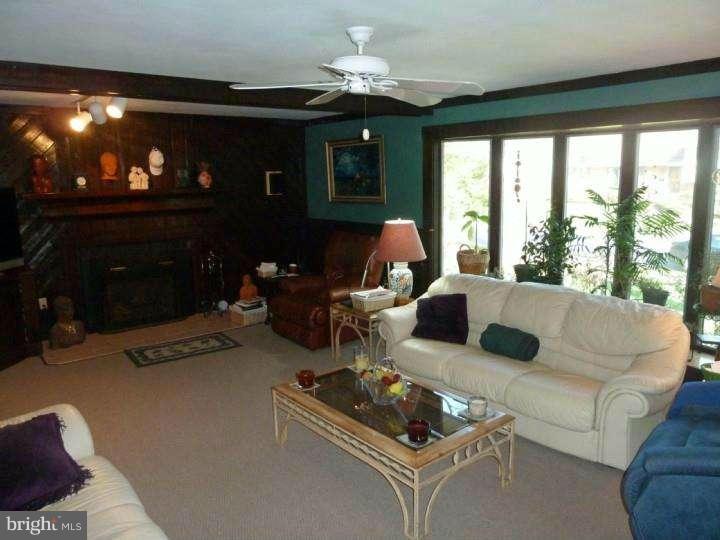 239 Cheltenham Road Newark, DE 19711 - Photo 5 of 21 Family Room