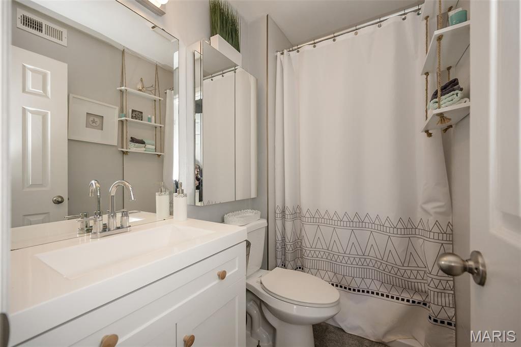 2303 Kratky Road, Unit B St. Louis, MO 63114 - Photo 12 of 22