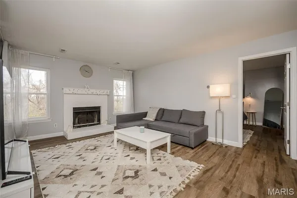 $145,000 | 2303 Kratky Road, Unit B, St. Louis, MO 63114