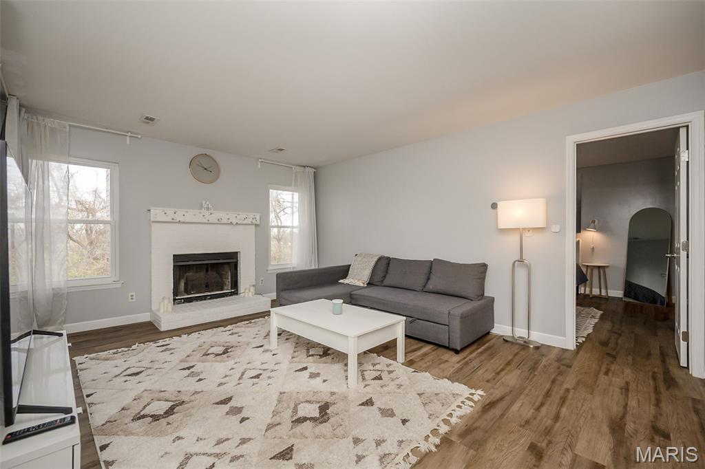 2303 Kratky Road, Unit B St. Louis, MO 63114 - Photo 8 of 22