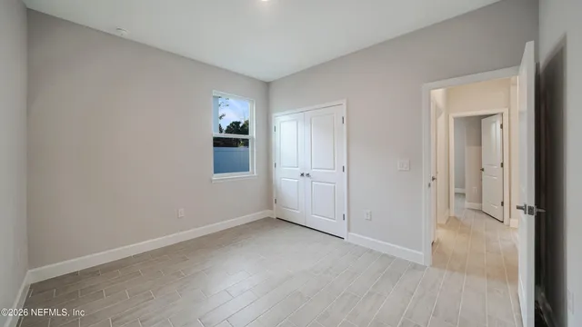 a view of empty room with window