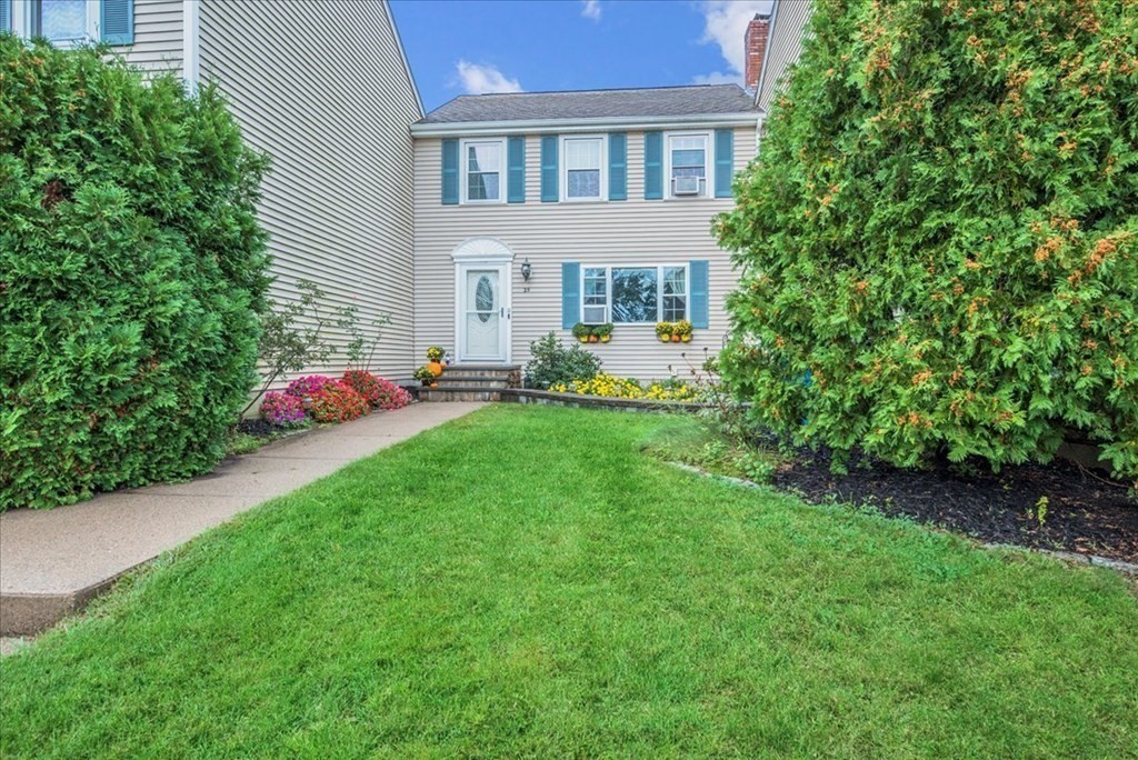 25 Cobb Road, Unit 25 Wrentham, MA 02093 - Photo 1 of 29 Gallery Image 1