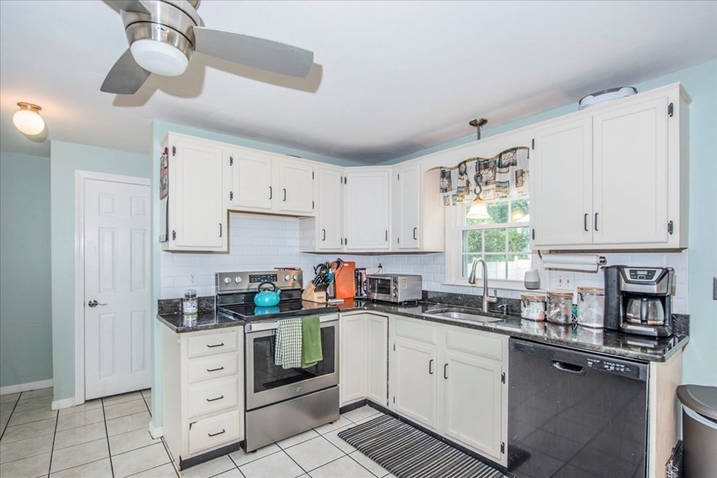 25 Cobb Road, Unit 25 Wrentham, MA 02093 - Photo 13 of 29 Gallery Image 13