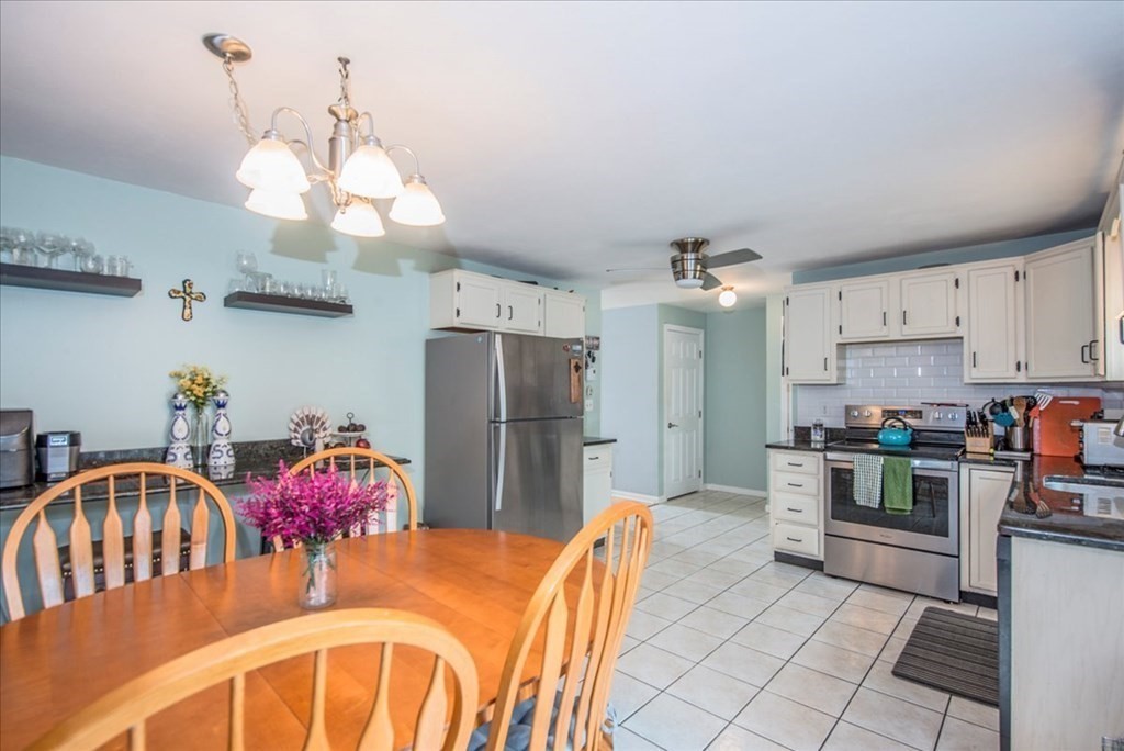 25 Cobb Road, Unit 25 Wrentham, MA 02093 - Photo 16 of 29 Gallery Image 16
