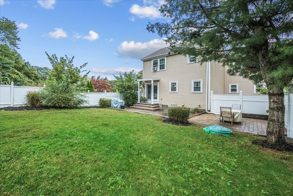 25 Cobb Road, Unit 25 Wrentham, MA 02093 - Photo 3 of 29 Gallery Image 3