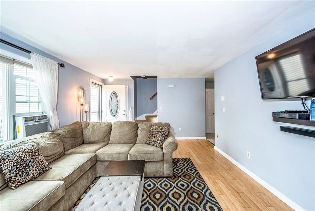 25 Cobb Road, Unit 25 Wrentham, MA 02093 - Photo 10 of 29 Gallery Image 10