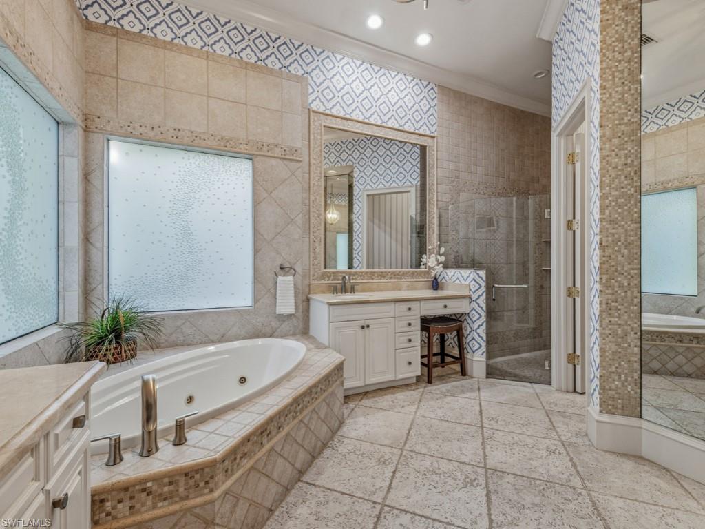 18112 Lagos Way Naples, FL 34110 - Photo 20 of 50 Primary Bathroom