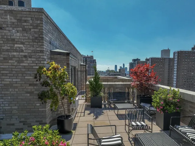 a view of house with outdoor space and sitting space