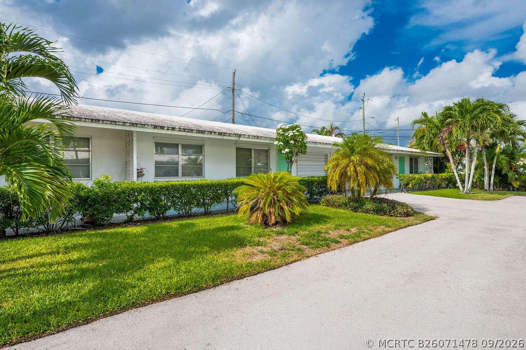 722 Ridge Road, Unit 2 Lantana, FL 33462 - Photo 3 of 27 Front of Structure