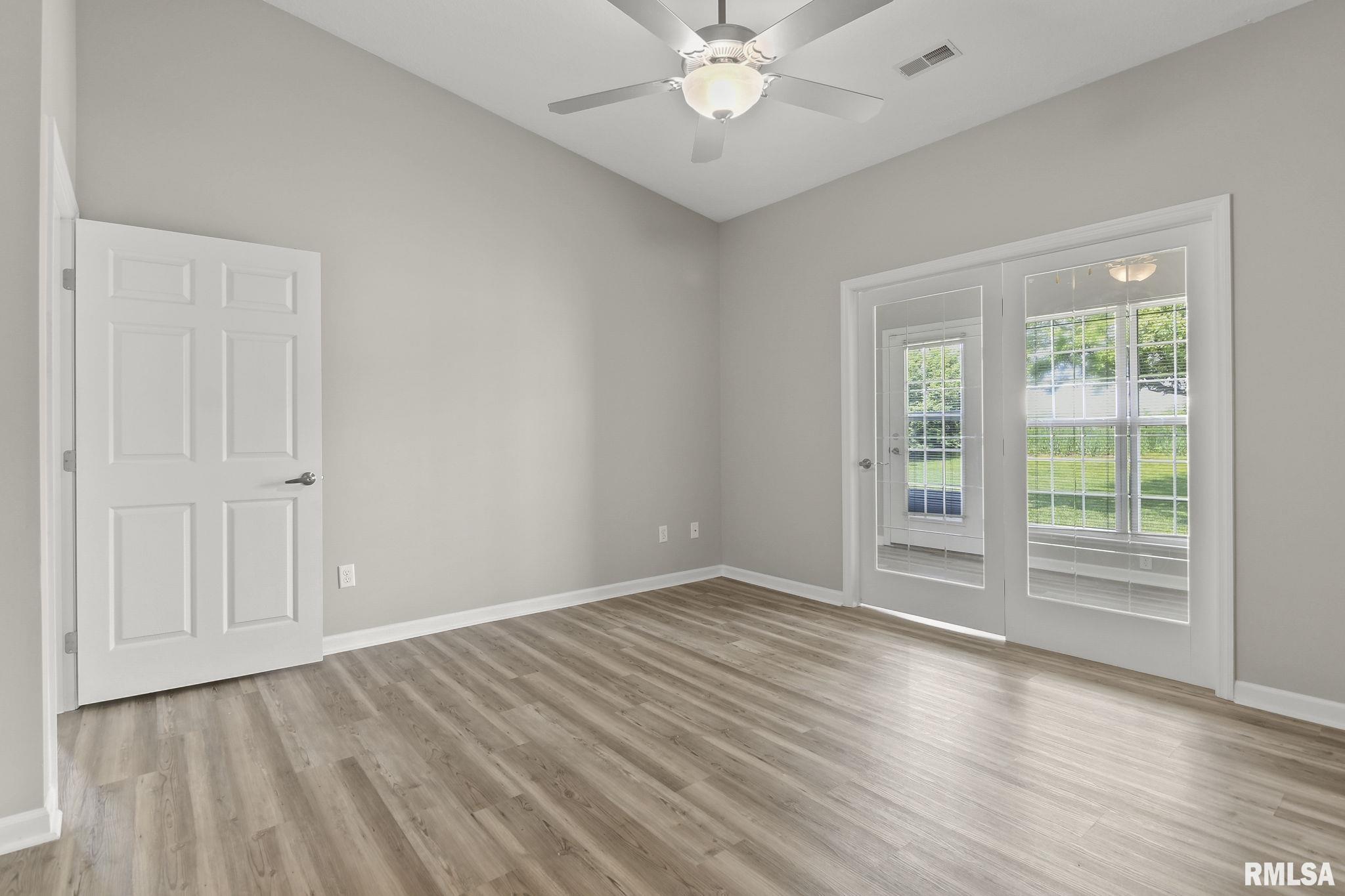 4776 Arbor Court Decatur, IL 62526 - Photo 11 of 25 Gallery Image 11