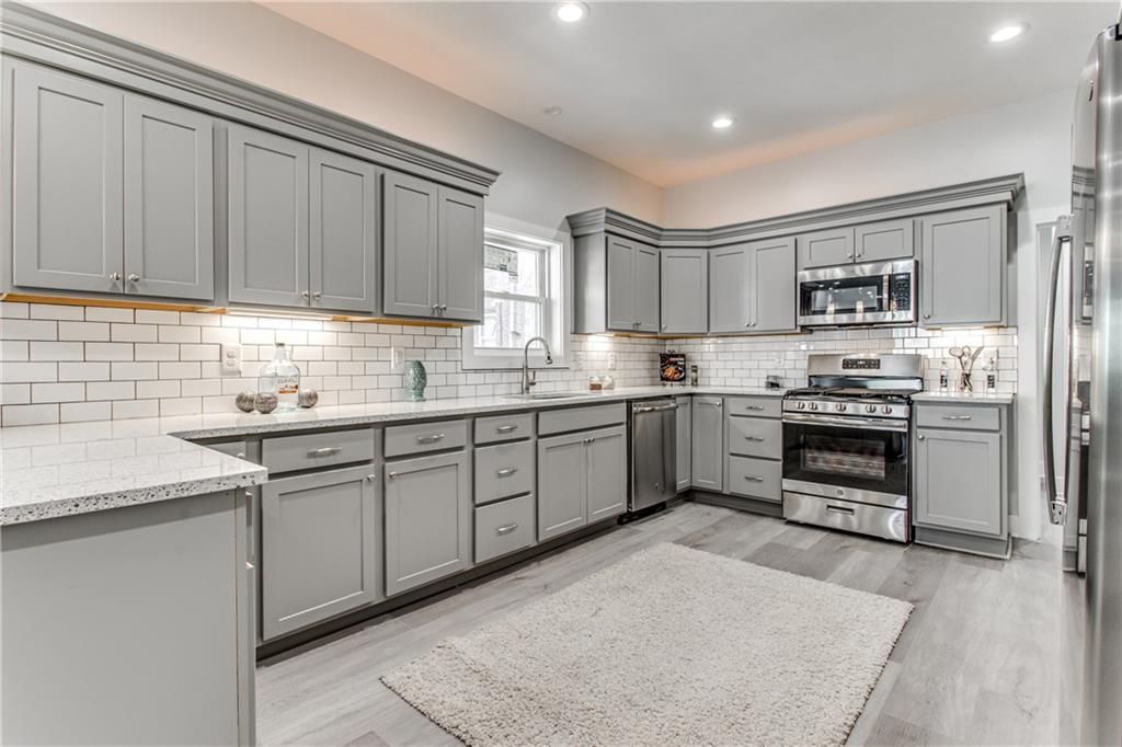 5146 Keystone Street Pittsburgh, PA 15201 - Photo 2 of 25 Gallery Image 2