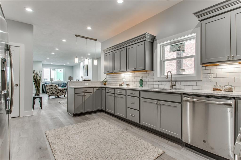 5146 Keystone Street Pittsburgh, PA 15201 - Photo 11 of 25 Gallery Image 11
