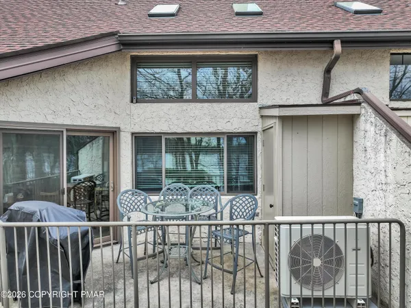 $529,000 | 11 Midlake Drive, Unit 302B, Lake Harmony, PA 18624