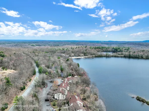 $529,000 | 11 Midlake Drive, Unit 302B, Lake Harmony, PA 18624