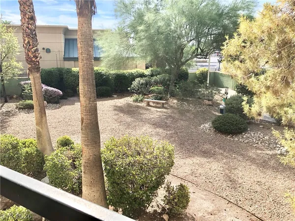 $1,795 | 270 East Flamingo Road, Unit 120, Las Vegas, NV 89169