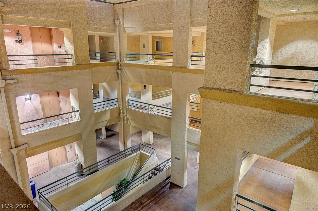 270 East Flamingo Road, Unit 120 Las Vegas, NV 89169 - Photo 31 of 38 Building Exterior