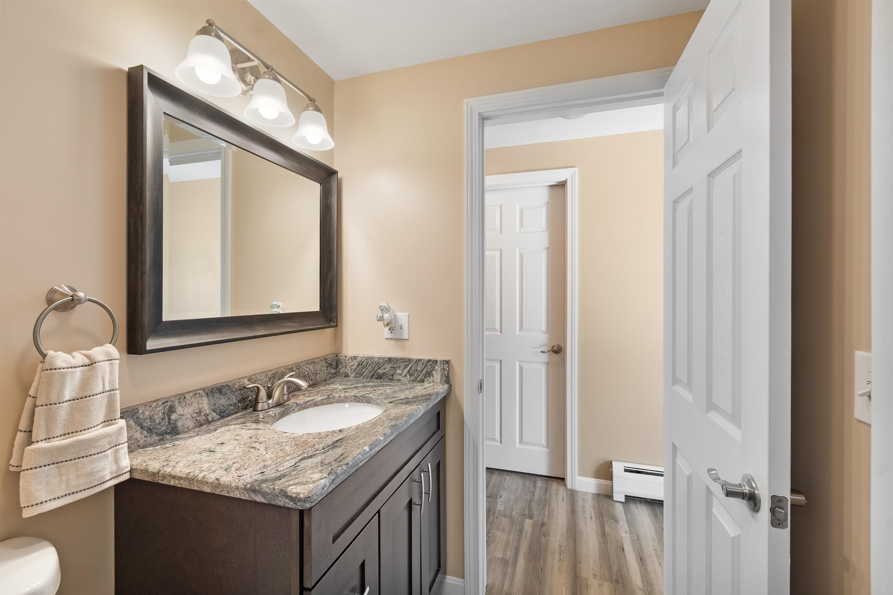 6 Mills Farm Circle, Unit R Derry, NH 03038 - Photo 16 of 38